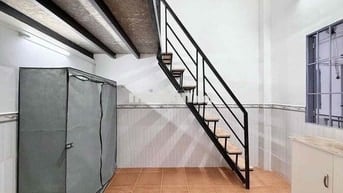 PHÒNG RỘNG GÁC CAO - MỚI XÂY -  GIÁ RẺ - GẦN ĐẠI HỌC VĂN HIẾN