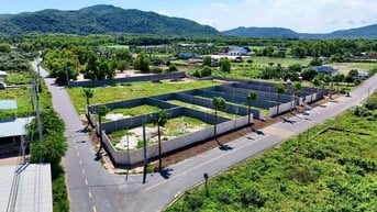 Bán gấp lô đất ngang 10m dài 30 mét ngay đường Ven Biển đang mở rộng.