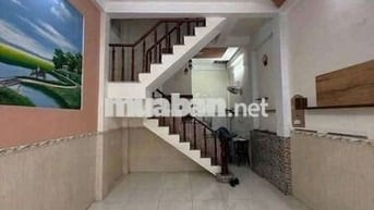 Nhà trệt 1 lầu 2pn 2vs hẻm ô tô