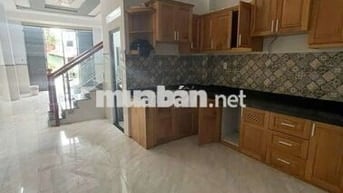 NHÀ SÁT CHỢ.KHU DÂN CƯ ĐÔNG ĐÚC. KHU VỰC AN NINH.NHIỀU TIỆN ÍCH.