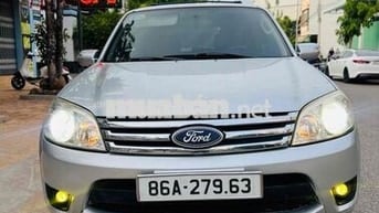 Ford Escape 2009. Tự Động 2 Cầu. Máy 2.3L