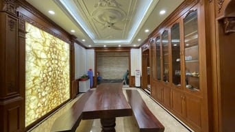 BÁN BIỆT THỰ ĐẸP ĐẲNG CẤP, CỰC KỲ SANG MỊN : NGANG 9 , 4 TẦNG CAO CẤP 