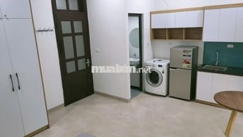 Cho thuê căn hộ ccmn khép kín full nội thất tại số 28 ngõ2 Nguyên Hồng