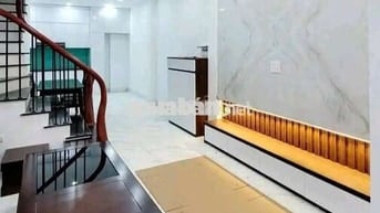 Bán nhà Tu hoàng 1 nhà ra QL32 6 tầng 4 ngủ ô tô đỗ cửa - nhỉnh 6 tỷ