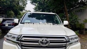Toyota Land Cruiser 2020 VX Trắng