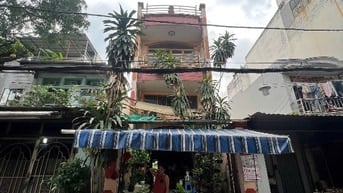 Nhà 1 đời chủ chưa qua đầu tư Hẻm xe hơi Trịnh Đình Trọng