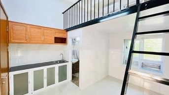 PHÒNG GÁC LỬNG THOÁNG MÁT NGAY LẠC LONG QUÂN GẦN ĐH VĂN HIẾN AN NINH