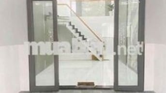 ban nha sổ hông riêng gia re quân 12