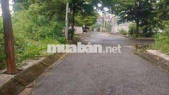 Cần bán  nhà 74m2, 3pn, đường Huỳnh Tấn Phát, Nhà Bè, chỉ 5,5 tỷ.