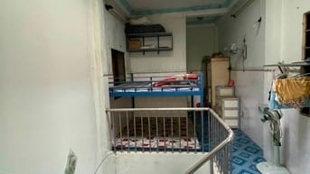 Bán nhà hẻm 5m ngay trung tâm Bình Phú Q6