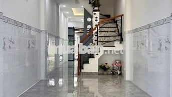 Mặt Tiền Kinh doanh Trịnh đình trọng nhà đẹp ở liền