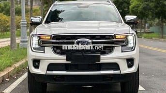 FORD EVEREST TITANIUM- 2000 km