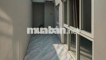 CHO THUÊ PHÒNG FULL NỘI THẤT CÓ GIẾNG TRỜI SIÊU TO Ở XVNT, BÌNH THẠNH