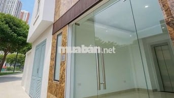 Bán nhà Thanh Xuân 36m², thang máy, 10m ra ô tô, trước nhà SH quay