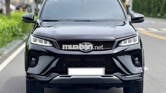 Toyota Fortuner Legender 2025 2.4L 4x2 AT