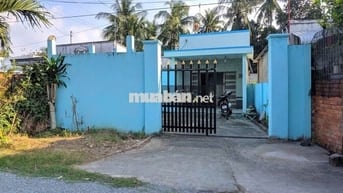 Cần bán gấp căn nhà cấp 4 ở MT đường Võ Văn Điều 200m2 SHR giá 990tr