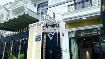 Bán căn nhà xinh gần ngay ngã tư ga có sân oto giá dưới 5 tỷ