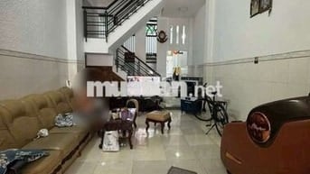 Chính chủ gỏi bán nhà mặt tiền 12 m, 1/đường Phan Văn Hớn