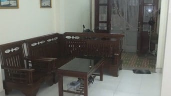 Cho thuê nhà ngõ 125 trung kinh 65m x 4T ô tô đỗ cửa