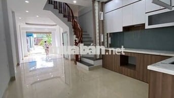 Nhà 5 tầng ngõ Ôtô đỗ qua cửa tại Đồng Mai.gần QL6,YÊN NGHĨA,Giá 3,7tỷ