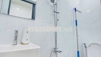 PHAN VĂN TRỊ CHỦ NGỘP GIẢM SÂU - HẺM THÔNG