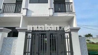 Em chính chủ cần bán lại căn nhà lầu: 530TR