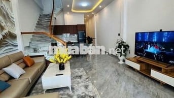 Nhà mới xây kiên cố - Biệt thự P2 TP.Bảo Lộc đầy đủ giấy phép xây dựng