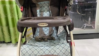 CẦN BÁN XE ĐẨY EM BÉ ĐÃ QUA SỬ DỤNG HIỆU GRACO CỦA MỸ