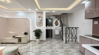 🔥NHÀ ĐẸP FULL NT - GẦN CHỢ BÀ CHIỂU -  3 PN - VÀI BƯỚC RA MẶT TIỀN🔥