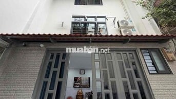 NHỈNH 4 TỶ CÓ NGAY NHÀ 4 TẦNG GẦN VÒNG XOAY ĐIỆN BIÊN PHỦ