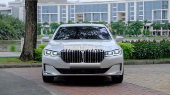 BMW 740i PE 2020 Trắng 20.000 km