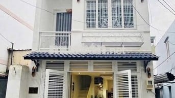 Cần Bán Gấp Nhà Mặt Tiền Quốc Lộ 1A - Bên Lức 4x16m - 1Tỷ500