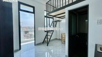 Phòng Có Gác Ban Công Ngay Công Viên Làng Hoa