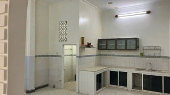 Cần tiền gấp,bán nhà rẻ nhất khu vực.