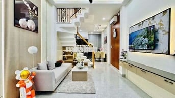 EM CẦN BÁN NHÀ 1 TRỆT 1LẦU PHAN HUY ÍCH TÂN BÌNH