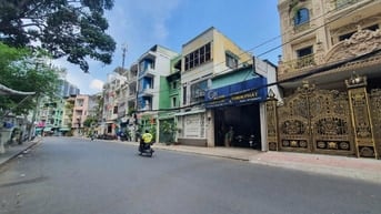 Bán nhà 130m2 - đường Cao Thắng, Quận 10 (ngay Hà Đô)