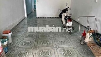 Cho thuê nhà 4 x25-1 phong -1 gac gần chợ đầu mối  xtt32