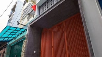 Bán nhà cực êm Phan Văn Trị, P.11, Bình Thạnh, 2,2 tỷ, sổ riêng