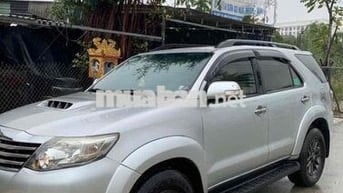 Toyota Fortuner 2016 2.4G 4x2 MT - 88000 km