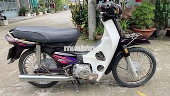 Honda Dream Tím trắng