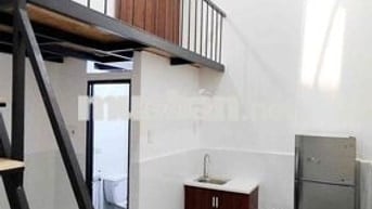 PHÒNG GÁC CAO 1M7  - FULL NỘI THẤT - NGAY HOÀNG HOA THÁM