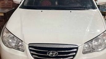 Hyundai Elantra 2011 Trắng Số sàn