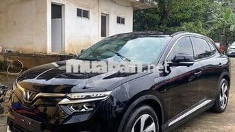VinFast VF8 ECO 2023 Đen 32.000km