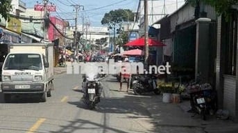 Cho thuê mặt bằng chợ Lý Văn Sâm ( DT : 10m * 25m )