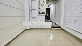 Nhà Hẻm Rộng Xe Tải DT 180m2 1Trệt 2Lầu 4Pn 4Wc Sân Xe Máy Ôtô Đậu