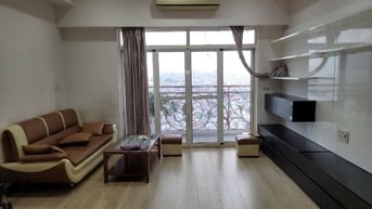 Cần bán căn hộ Phú Thọ, Quận 11, căn góc 2PN,74m2 nhà làm lại mới đẹp