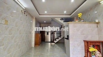 Lê văn duyệt dt 4x12m 3 lầu 3 pn nhà mới