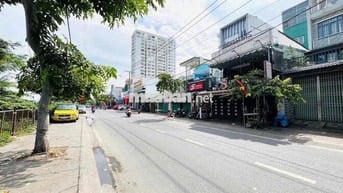 Bán nhà mặt tiền Trần Xuân Soạn khu dân cư sầm uất