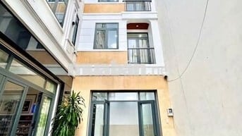 Nhà phố hẻm oto Nguyễn Thượng Hiền