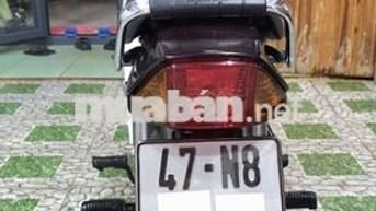 Honda Super Dream màu Trắng